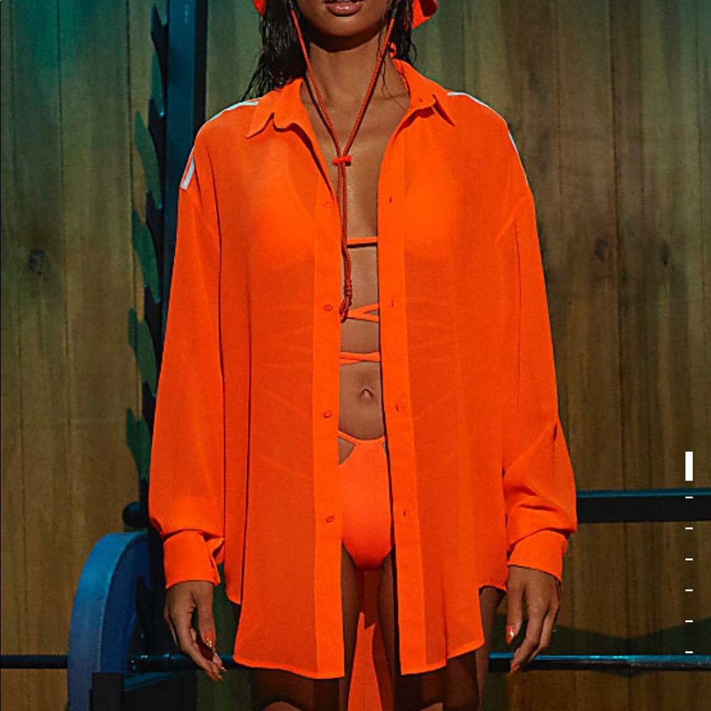 SOLD Ivy Park X Adidas Flex Oversized Cover Up Med
